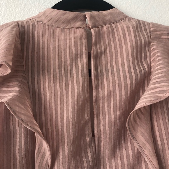 ASTR the Label Flutter Sleeve Top - Picture 6 of 6